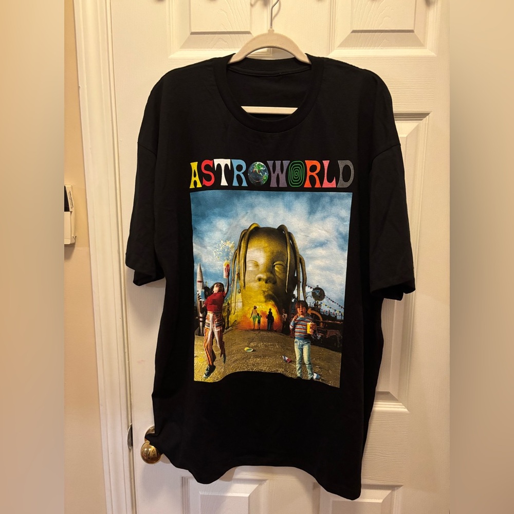 Astro World Men’s Black T-Shirt Size Large BNOT